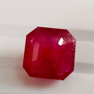 AAA + zertifizierter 15,5 ct roter Rubin im Labor hergestellt als loser Edelstein für die Ring- oder Schmuckherstellung