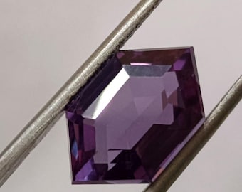 AAA+8 CT rare flawless color-change alexandrite fancy cut loose gemstone for ring & jewelery making