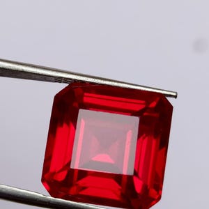 Natural Red Ruby Gemstone: 14.5 ct Asscher Cut for Jewelry Making