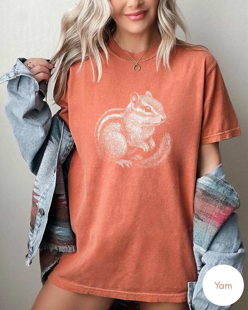 Streifenhörnchen Vintage T-Shirt, süßes Streifenhörnchen Komfort Farben Vintages Tshirt, Streifenhörnchen Silhouette Retro Shirt, Streifenhörnchen Liebhaber Geschenk Bild 8