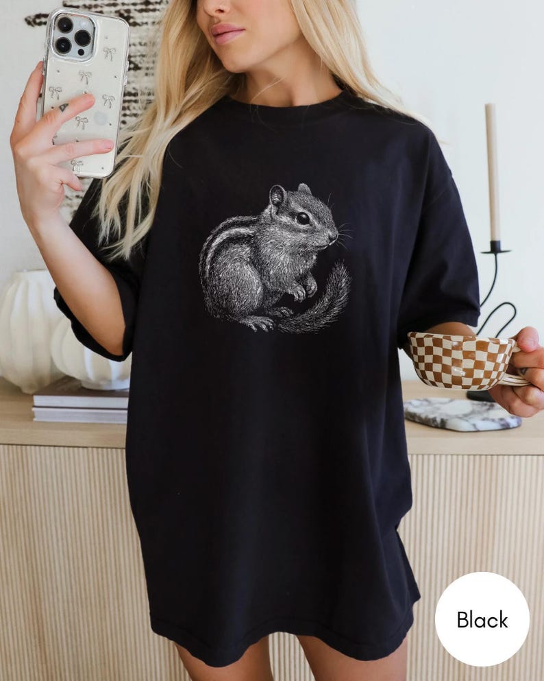 Streifenhörnchen Vintage T-Shirt, süßes Streifenhörnchen Komfort Farben Vintages Tshirt, Streifenhörnchen Silhouette Retro Shirt, Streifenhörnchen Liebhaber Geschenk Bild 9