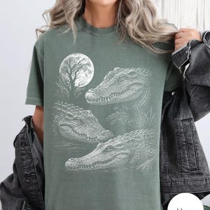Crocodile and Moon Vintage 90s Style Comfort Colors Tee, Retro Wildlife Shirt, Alligator Lover Gift image 6