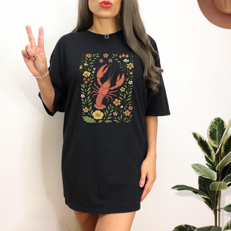 Cute Flower Lobster Shirt, Lobster T-shirt, Lobster Lover Tee, Floral Lobster Gift, Ocean Creature Graphic Tee image 5