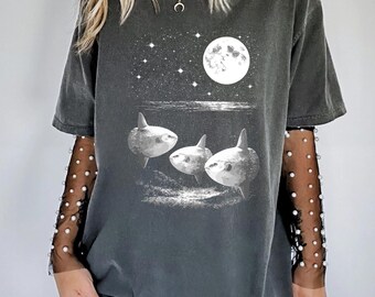 Ocean Sunfish Comfort Colors Vintage T-shirt, Ocean Sunfish Lover Gift, Sea Life Retro Shirt