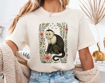 Maglietta con scimmietta cappuccino e fiori carini, T-shirt con scimmietta cappuccino, Maglietta grafica per amanti delle scimmiette cappuccino, Regalo con scimmietta cappuccino e fiori selvatici,