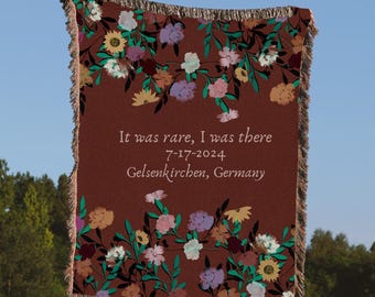 Gepersonaliseerde verrassingslied Geweven deken - Piano Flowers Tapestry - Custom Eras Tour Wall Decor Esthetic - Bloemendeken