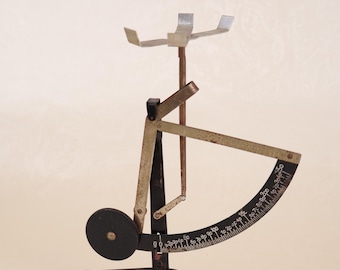 Vintage Industrial Kitchen Scale – 21 cm