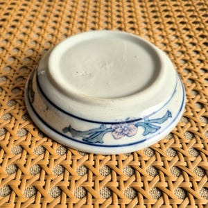 Vintage Chinese Ceramic Planter Stand – 20th Century Floral Cachepot