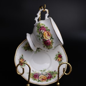 Vintage Teacup and Saucer Fine Bone China Elizabethan Staffordshire Roses England image 7