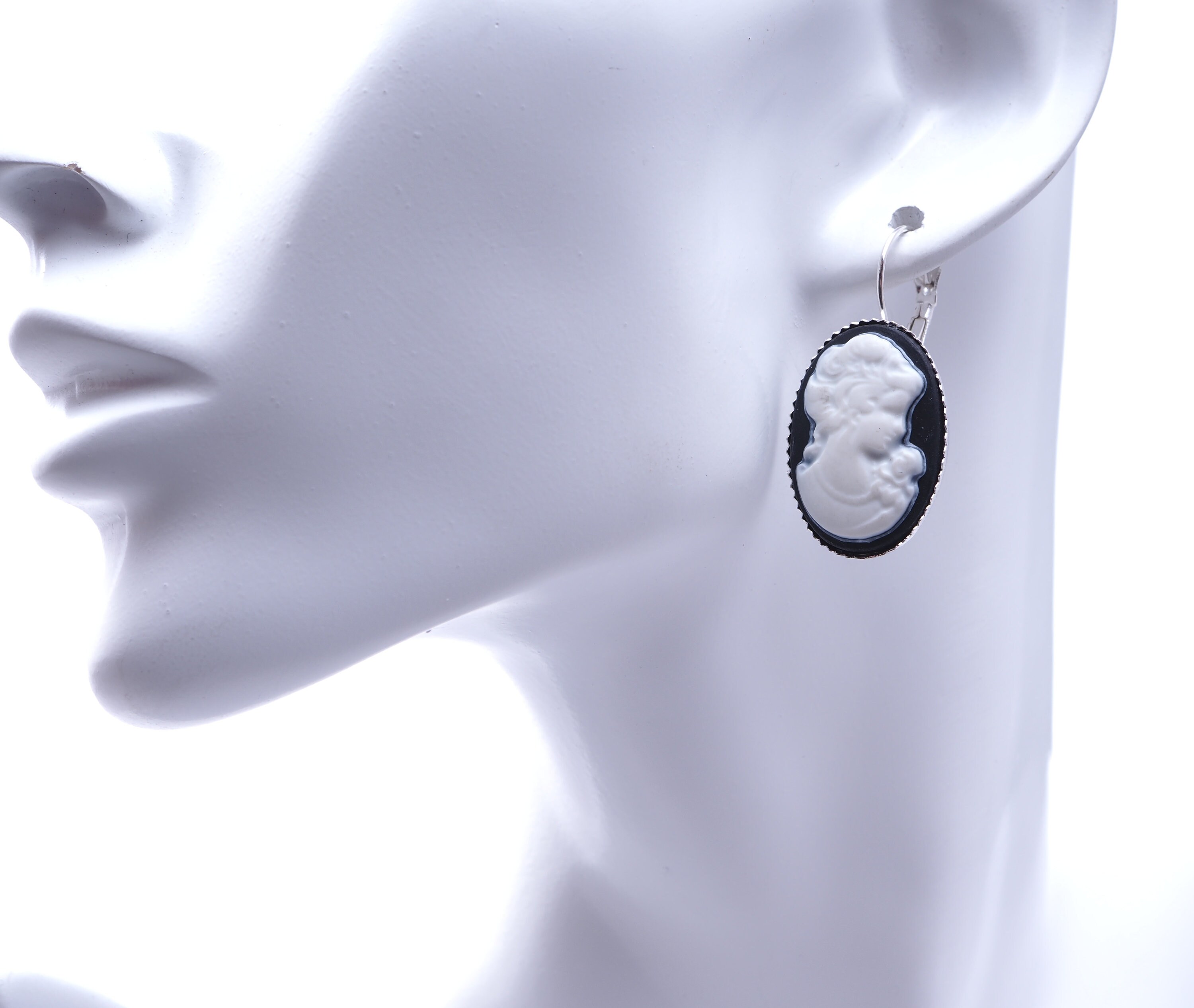 Boucles D'oreilles Pendantes Camée Victorien Vert - Alliage Argenté Style Gothique - Neuf Sans Emballage