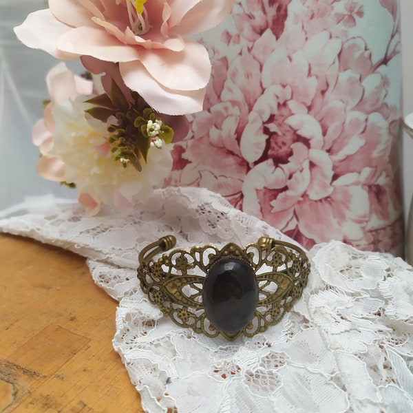 Bracelet manchette avec cabochon pierre onyx Antiqued Brass vintage bohème victorien