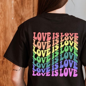 LGBTQ Shirt Love is love | Retro Pride T-Shirt für LGBTQ+ | Retro Front oder Back Print Pride Geschenk