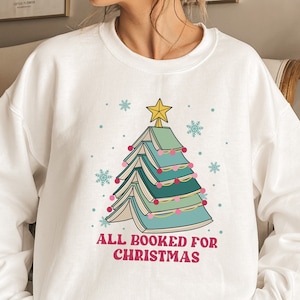 Cozy Christmas sweater with books gift for bookworms & book lovers for Christmas
