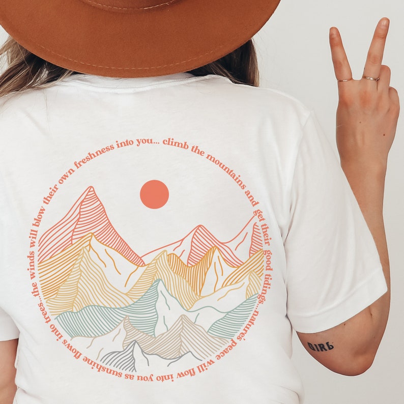 Outdoor Retro T-Shirt Adventure Mountains and sun Natur Shirt für Reisende Weltreise Geschenk Shirt Hiking Bild 3