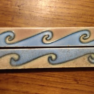 1 LF Carrelage Waves 1879 - 1948 Bordure vintage Ocean Waves, 6 x 1 x 0,25 po. Carreaux de céramique vieillie, nautique, plage, motif vague