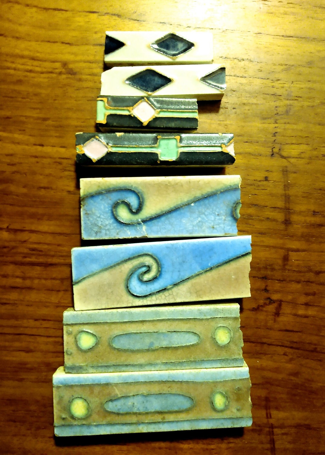 Broken Vintage Wheeling Border Tiles, Pencil Tiles, And/or Liner Tiles