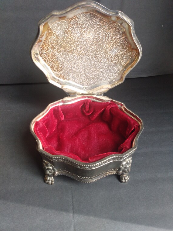 Vintage Silver Plated Jewelry Box, Nice Patina, O… - image 4