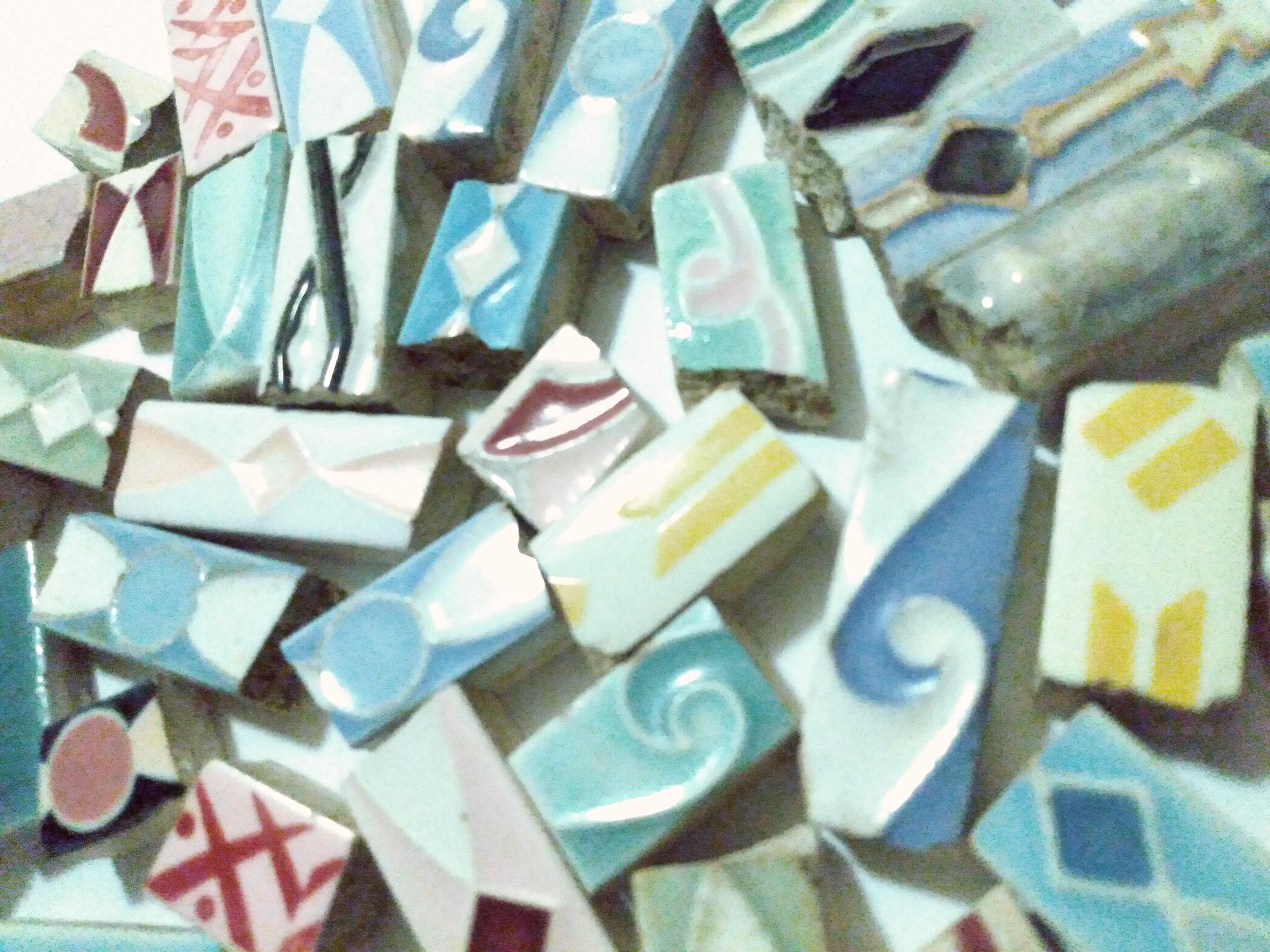 Surprise Craft Supply Pack of 1 Dozen (12) + Vintage Ceramic