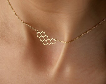 Minimalist Dainty Honeycomb Hexagon Necklace, Birthday Gift, Gold Beehive Honeycomb Jewelry, Geometry Shape Charm Jewelry, Mother's Day Gift