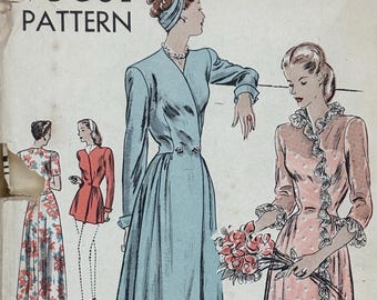 Vogue 5382, Size (14), Misses' Housecoat, new 1940s sewing pattern