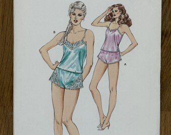 Kwik Sew 1409, Size (XS-S-M-L), Misses' Camisole & Panties, 1984 UNCUT sewing pattern