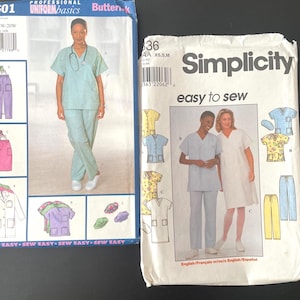 Puede incluir: Dos patrones de costura. Uno presenta a una mujer con uniforme médico verde claro. El otro es un patrón Simplicity con ilustraciones de batas médicas y el texto "easy to sew".