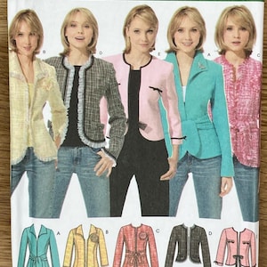 Peut inclure: Un patron de couture pour une veste avec différentes variations. Le patron est pour les tailles 6, 8, 10 et 12. Le patron est de Simplicity et porte le numéro 4635.