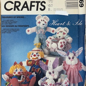 McCall’s 3569, Stuffed clown, Bunny and bear dolls, clothes and buckets , 1988 Cut sewing pattern