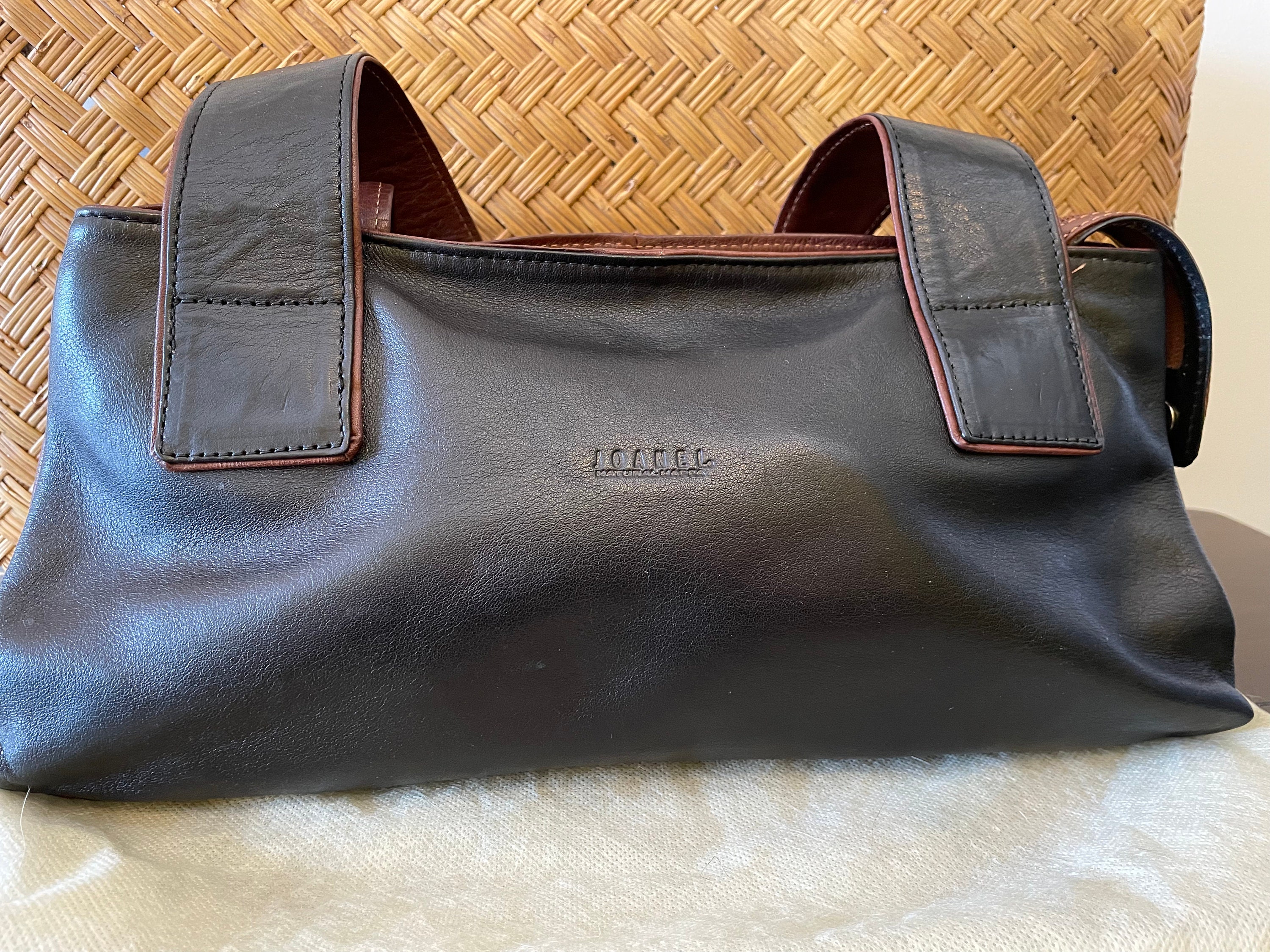 Nappa leather bag with multi-way strap