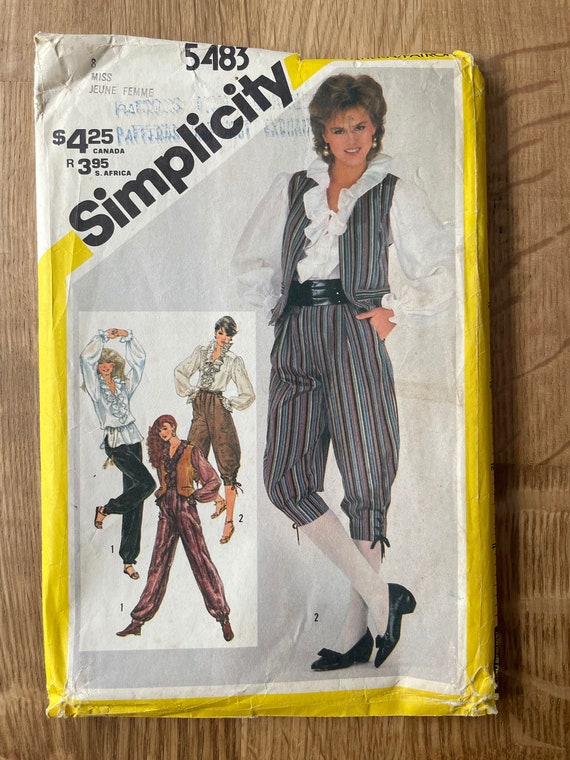 Simplicity 5483, Size 8, Blouse, Pants, Knickers and Vest