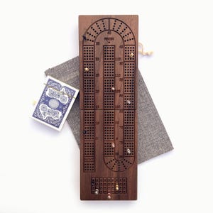 Opvouwbaar cribbagebord met 4 rails, massief zwart walnoot met opbergruimte voor kaart en pennen - Inclusief reistas, 12 metalen pennen en kaartspel!