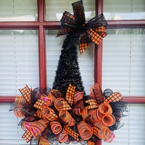 Witch Hat Halloween Wreath: Spooky Door Hanger (18x11 in)