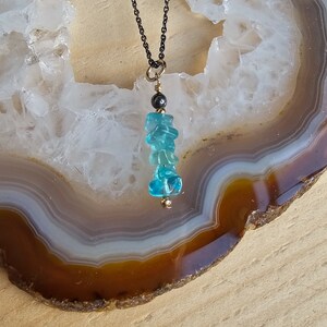 Apatite crystal necklace, Mixed metal, gold silver, Patina, Healing necklace, Gifts for her, Raw chip gemstone pendant jewellery, Blue