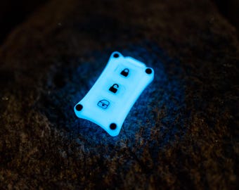Glow Key Fob for 4Runner | 1999-2009 | Glow in the Dark
