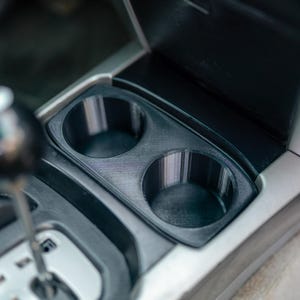 Getränkehalter für 4th Gen 4Runner 2003-2009 | Topografischer Becherhaltereinsatz, 3D Gedruckt | Im Dunkeln leuchten Optionen | Innenraum eines Innenraums