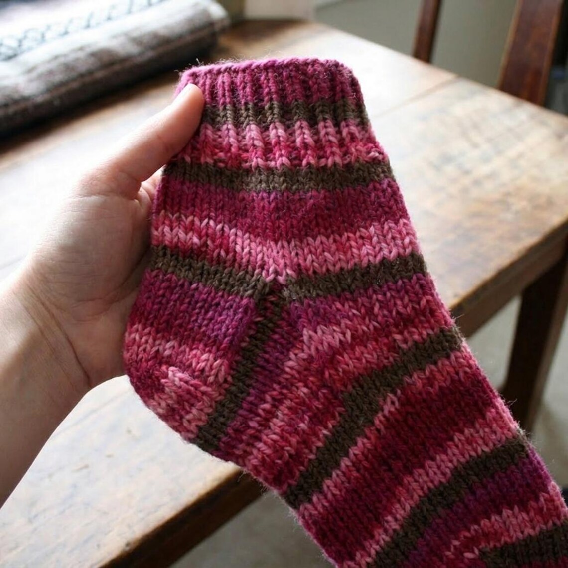 Beginner Friendly Sock Pattern - Easy Top Down Vanilla Socks - Magic ...