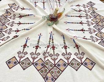 Vintage Hand bestickt Kretische Tischdecke: Griechische Volkskunst, Handgefertigte Spitze