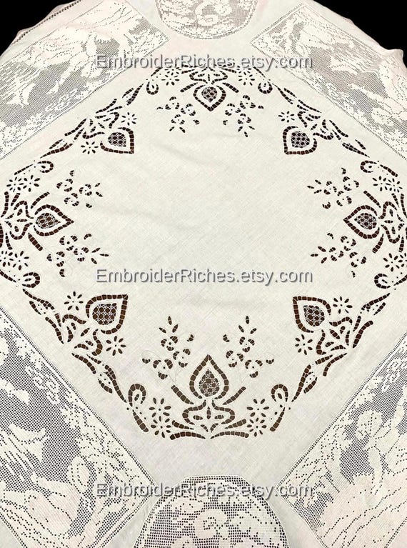 Classical Cutwork Handmade Tablecloth – White Linen Dining Centerpiece (Wedding decor art)