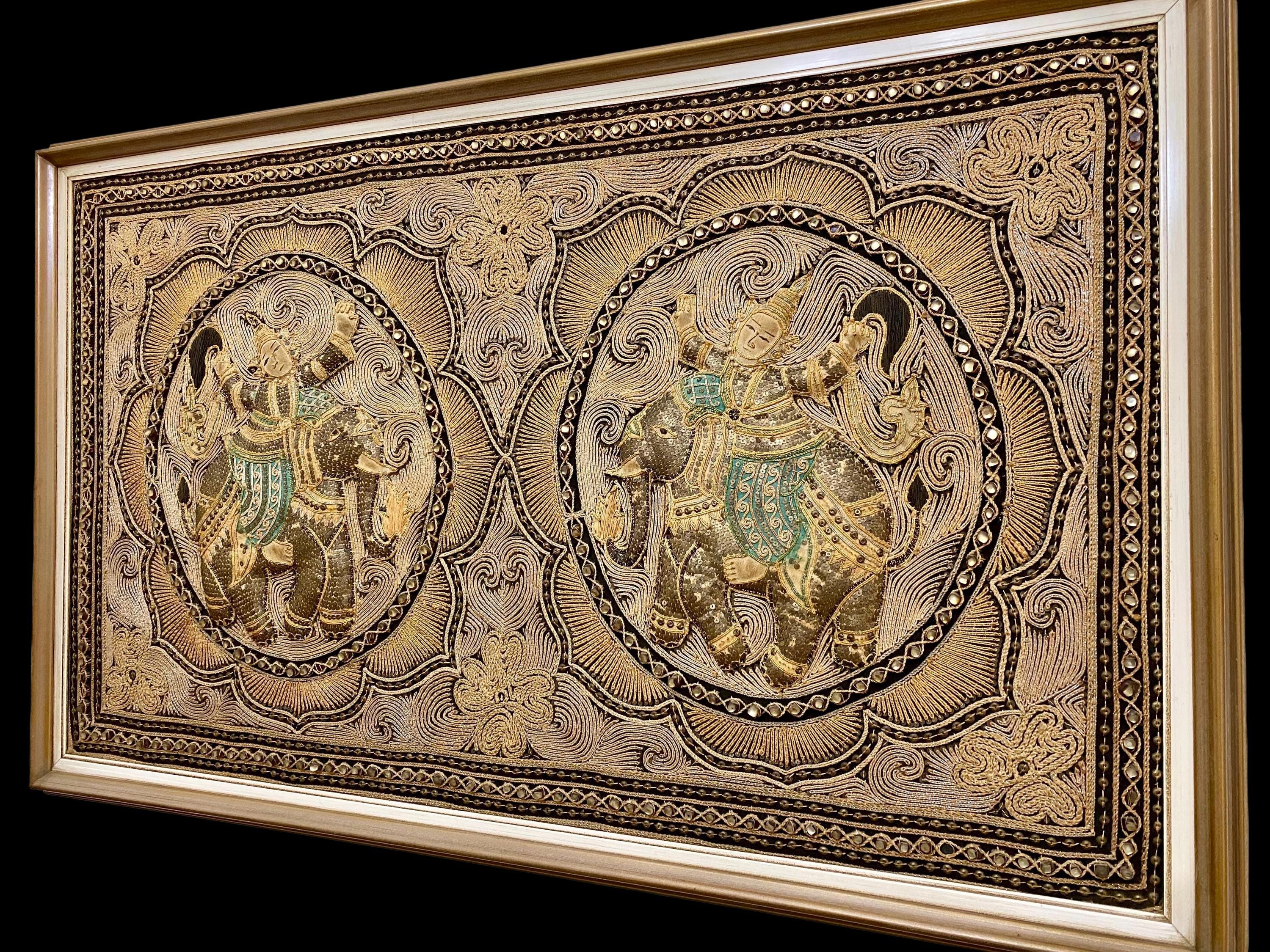 古いビルマのカラガタペストリー、象と神話の手刺繍の壁画、ミャンマー