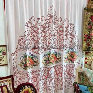 Klassische Cottage-Chic Leinenvorhänge - Handgesticktes Paneel für eine aristokratische Dekoration
