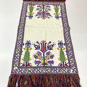 Ionian Islands folk embroidery table runner, Corfu handmade Greek folk tablecloth, vintage cross stitch, Greece