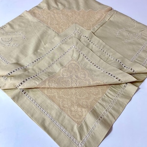 Hand Embroidery Linen Tablecloth, Beige Traditional arts and crafts table cloth