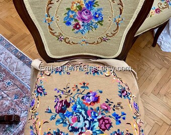 Toile Brodée Vintage Motifs Roses 65x70 Cm - Occasion, Fait Main, Probablement Tablier Ou Dessus De Chaise