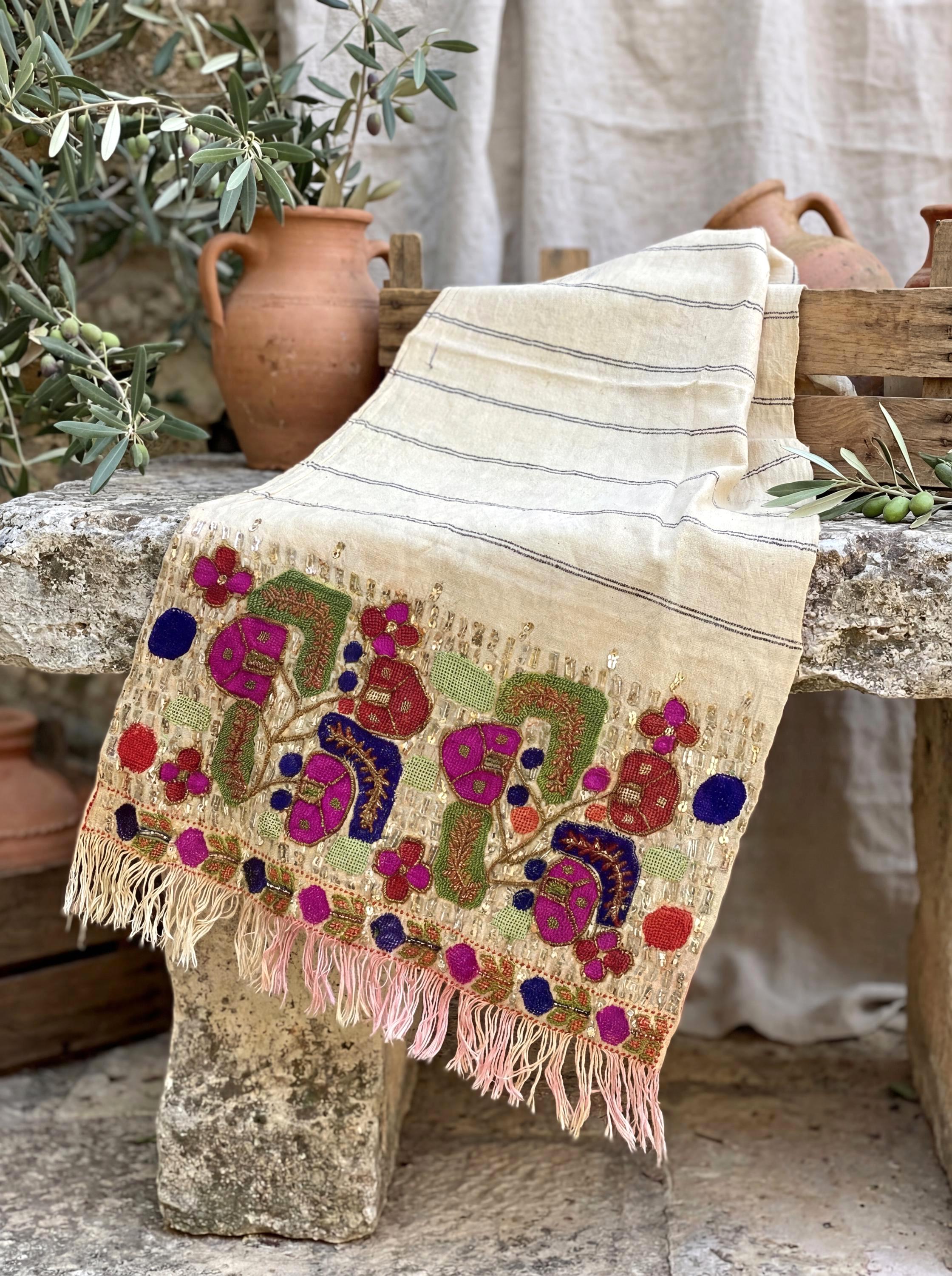 20世紀の古代ギリシャ刺繍、ヴィンテージの刺繍タオル、工芸品、民俗