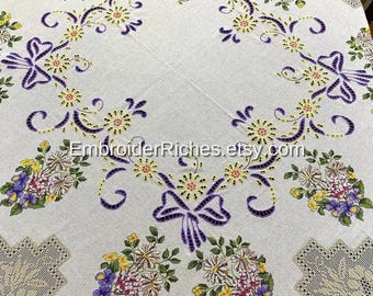 Florale bestickte Tischdecke: Handgemachte griechische Spitzenborte, 150 cm im Quadrat