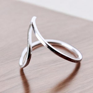 Modern Sculpture Ring - 925 Sterling Silver Ring, Unique Handcrafted Jewelry.