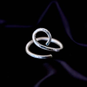 Hammered 925 Sterling Silver Spiral Ring: Adjustable Artisan Jewelry