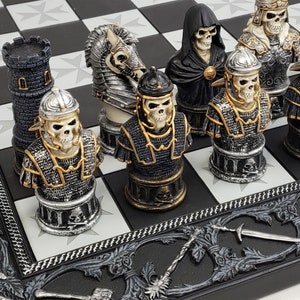 Medieval Times Skull Busts Gothic Fantasy Knights Chess Set 17" Maltese Board