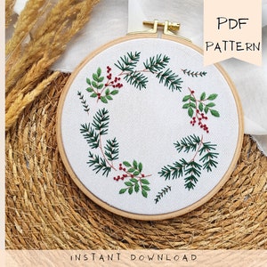 Initial embroidery pattern, personalized embroidery pattern for beginner, winter christmas wreath pattern pdf, delicate design ornament diy