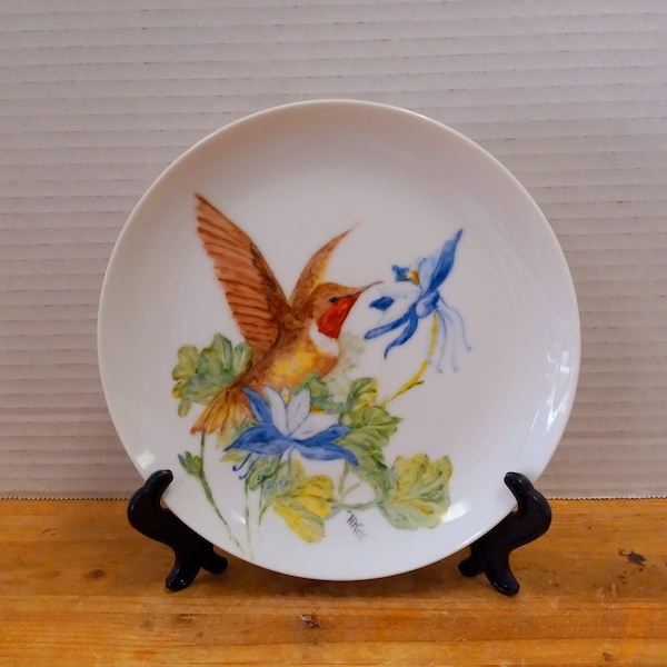 Small Display Plate Hummingbird, Bird Decor, Cottage Decor, Spring Decor, Farmhouse Decor, French Country Decor, Gift